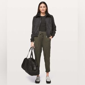 Lululemon Dark Olive Dance Studio Crop Pants 6 25"